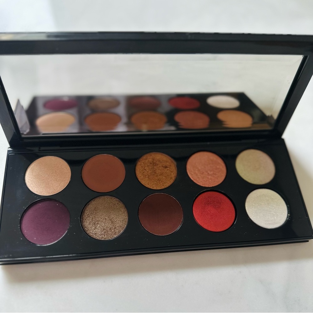 PAT MCGRATH LABS - MOTHERSHIP V- BRONZE SEDUCTION - LIKE NEW CONDITION
